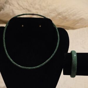 Green Stingray Necklace And Braclet Set